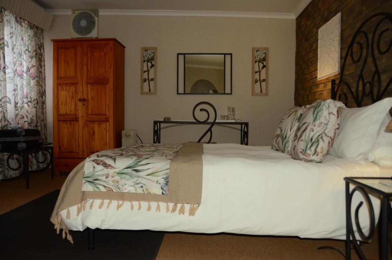 Big Tree Midrand Hotel Eksteriør billede